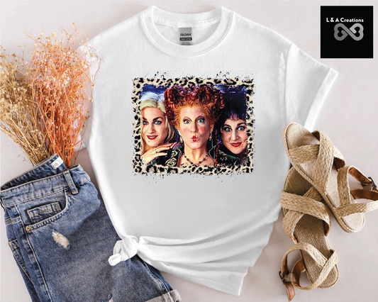 Halloween sisters- Short sleeve T-shirt